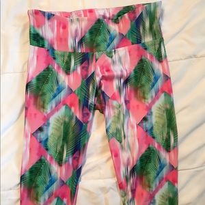 Onzie women’s diamond palm cropped leggings